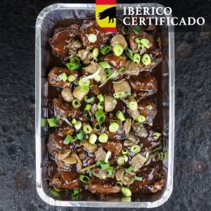 bc Iberico wangetjes in rode wijnsaus kant&klaar