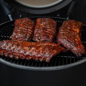 Dikbevleesde spareribs BBQ Magazine Lezersdeal