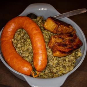 Kale with smoked sausage and thick pork ribs