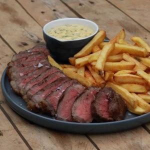 Entrecote with fries and Bearnaise sauce