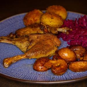 CONFIT DE CANARD – CONFIT WILD DUCK LEGS