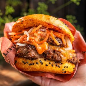 Orange smashburger