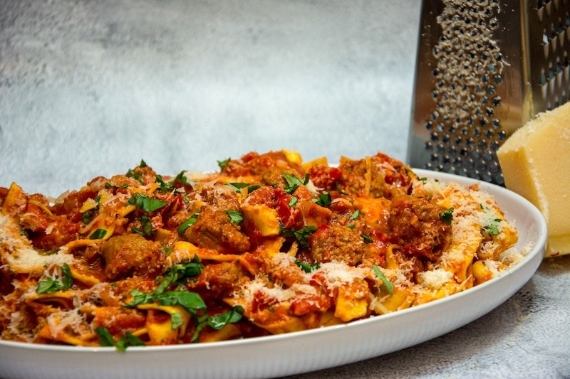 Pappardelle with mozzarella sausages